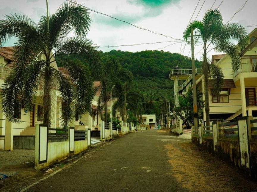Nest Resorts Athirappilly Buitenkant foto
